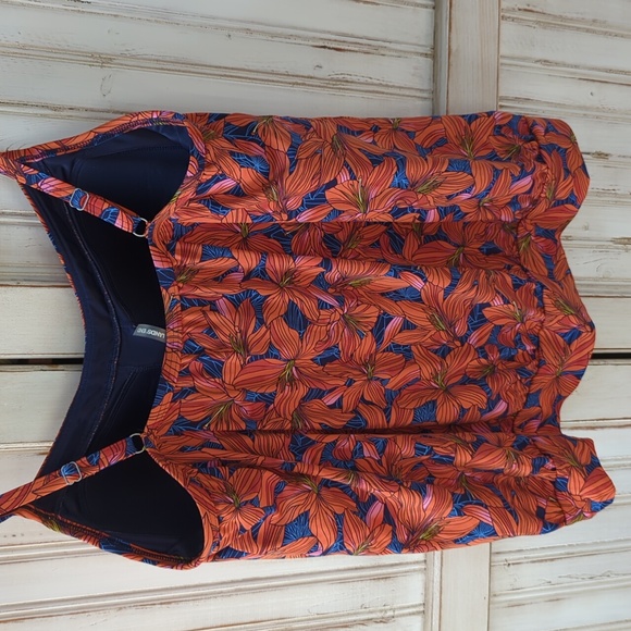 Lands End, orange and blue Lily pattern Blouson tankini top. 14 - Picture 3 of 10